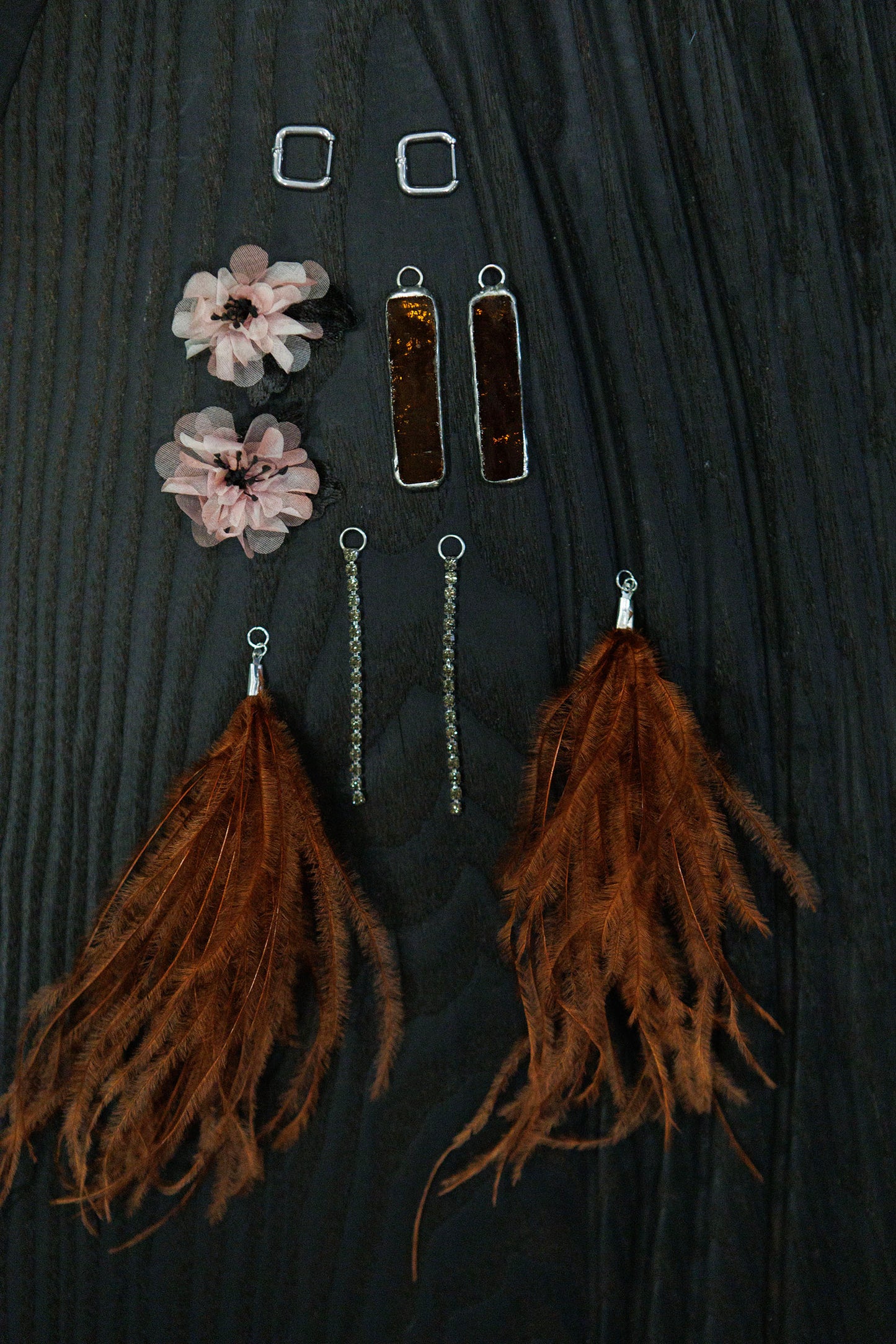 kombinējamie zīda ziedu auskari ar stiklu